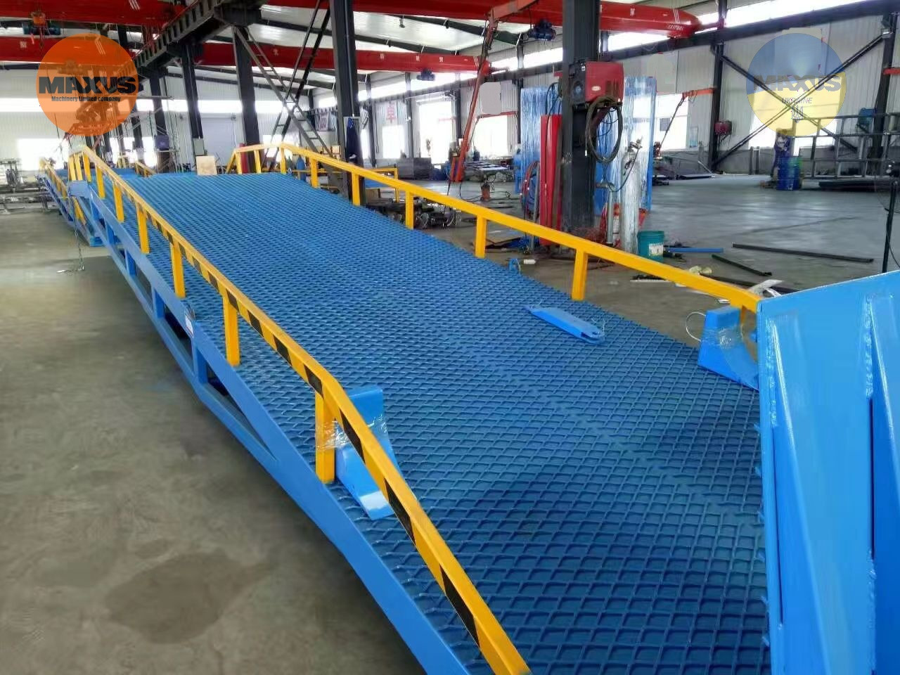 Maxus Mobilna Rampa załadunkowa 10ton/NEW mobile loading ramp with a capacity of 10 tons/NEUE mobile Ladebühne mit einer Kapazität von 10 Tonnen/Rampă mobilă de încărcare nouă cu capacitate de 10 tone/Maxus - Laadbrug: afbeelding 3 Maxus Mobilna Rampa załadunkowa 10ton/NEW mobile loading ramp with a capacity of 10 tons/NEUE mobile Ladebühne mit einer Kapazität von 10 Tonnen/Rampă mobilă de încărcare nouă cu capacitate de 10 tone/Maxus - Laadbrug: afbeelding 3