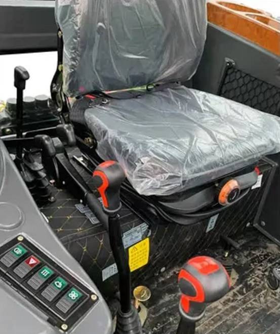 NEW 70 HP 4x4 Tractor MAXUS Warranty up to 10 YEARS НОВИЙ Трактор 70 К.с. 4x4 MAXUS Гарантія до 10 РОКІВ NOWY Ciągnik 70 KM 4x4 MAXUS Gwarancja do 10 LAT - Tractor: afbeelding 5 NEW 70 HP 4x4 Tractor MAXUS Warranty up to 10 YEARS НОВИЙ Трактор 70 К.с. 4x4 MAXUS Гарантія до 10 РОКІВ NOWY Ciągnik 70 KM 4x4 MAXUS Gwarancja do 10 LAT - Tractor: afbeelding 5