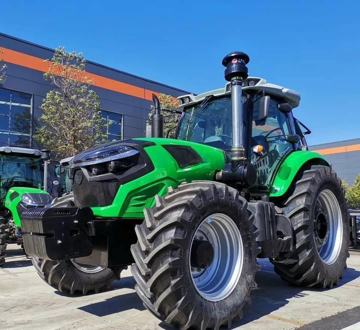 NEW MAXUS 200 HP 4x4 Tractor Warranty up to 10 YEARS НОВИЙ MAXUS 200 К.с. Трактор 4x4 Гарантія до 10 РОКІВ NOWY MAXUS 200 KM Ciągnik 4x4 Gwarancja do 10 LAT - Tractor: afbeelding 1 NEW MAXUS 200 HP 4x4 Tractor Warranty up to 10 YEARS НОВИЙ MAXUS 200 К.с. Трактор 4x4 Гарантія до 10 РОКІВ NOWY MAXUS 200 KM Ciągnik 4x4 Gwarancja do 10 LAT - Tractor: afbeelding 1