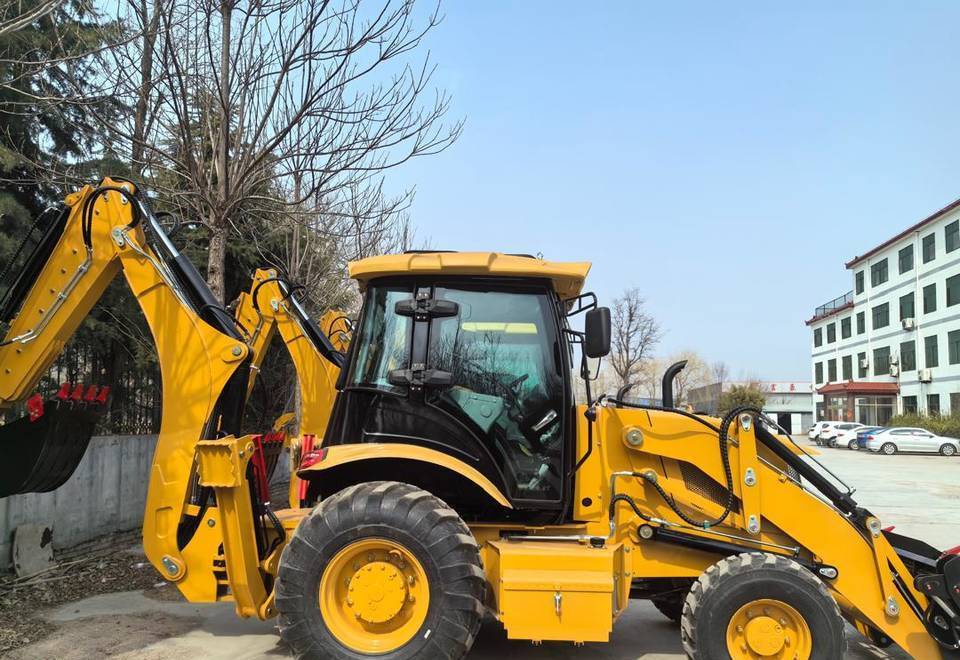 NEW MAXUS 3CX Backhoe Loader Only 150,000 PLN 2025 Model | НОВИЙ MAXUS 3CX Екскаватор-навантажувач Тільки 150,000 грн Модель 2025 рік - Graaflaadmachine: afbeelding 3 NEW MAXUS 3CX Backhoe Loader Only 150,000 PLN 2025 Model | НОВИЙ MAXUS 3CX Екскаватор-навантажувач Тільки 150,000 грн Модель 2025 рік - Graaflaadmachine: afbeelding 3