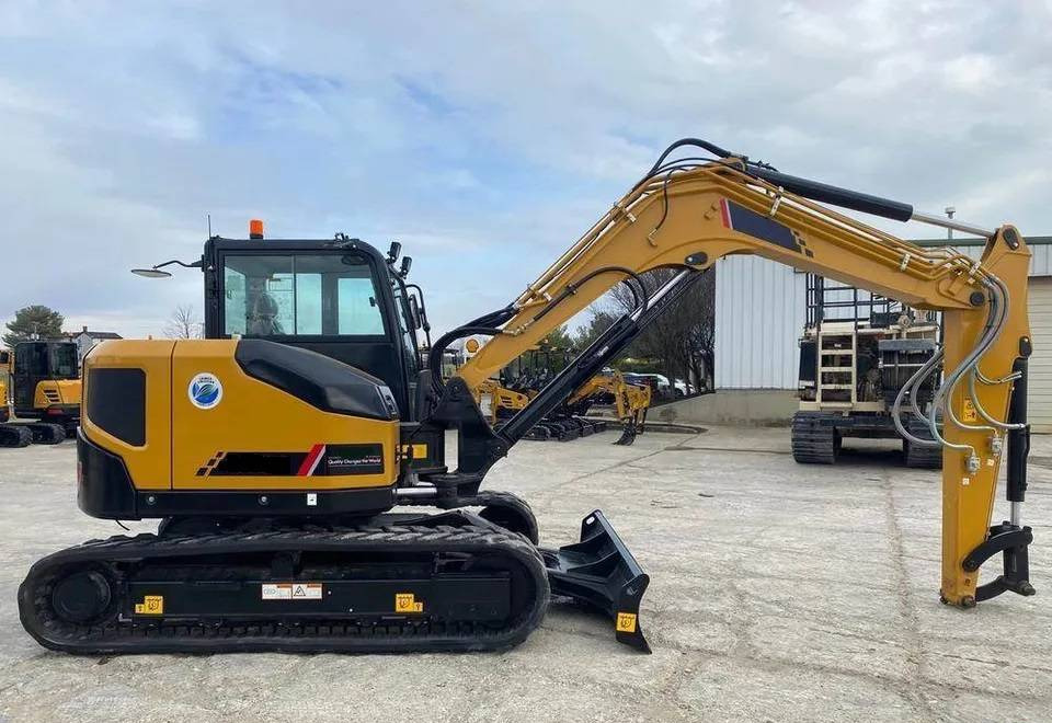 NEW MAXUS 9 Ton Crawler Excavator Warranty up to 10 YEARS НОВА Копарка гусенична MAXUS 9 тонн Гарантія до 10 РОКІВ NOWA Koparka gąsienicowa MAXUS 9 ton Gwarancja do 10 LAT - Rupsgraafmachine: afbeelding 1 NEW MAXUS 9 Ton Crawler Excavator Warranty up to 10 YEARS НОВА Копарка гусенична MAXUS 9 тонн Гарантія до 10 РОКІВ NOWA Koparka gąsienicowa MAXUS 9 ton Gwarancja do 10 LAT - Rupsgraafmachine: afbeelding 1