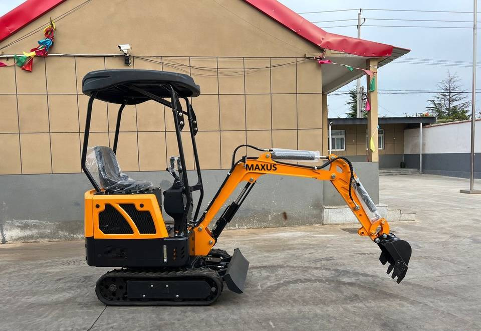 NEW MAXUS Kubota Excavator Euro 5 Warranty up to 10 YEARS НОВА копарка MAXUS Kubota Euro 5 Гарантія до 10 РОКІВ NOWA koparka MAXUS Kubota Euro 5 Gwarancja do 10 LAT - Minigraafmachine: afbeelding 2 NEW MAXUS Kubota Excavator Euro 5 Warranty up to 10 YEARS НОВА копарка MAXUS Kubota Euro 5 Гарантія до 10 РОКІВ NOWA koparka MAXUS Kubota Euro 5 Gwarancja do 10 LAT - Minigraafmachine: afbeelding 2