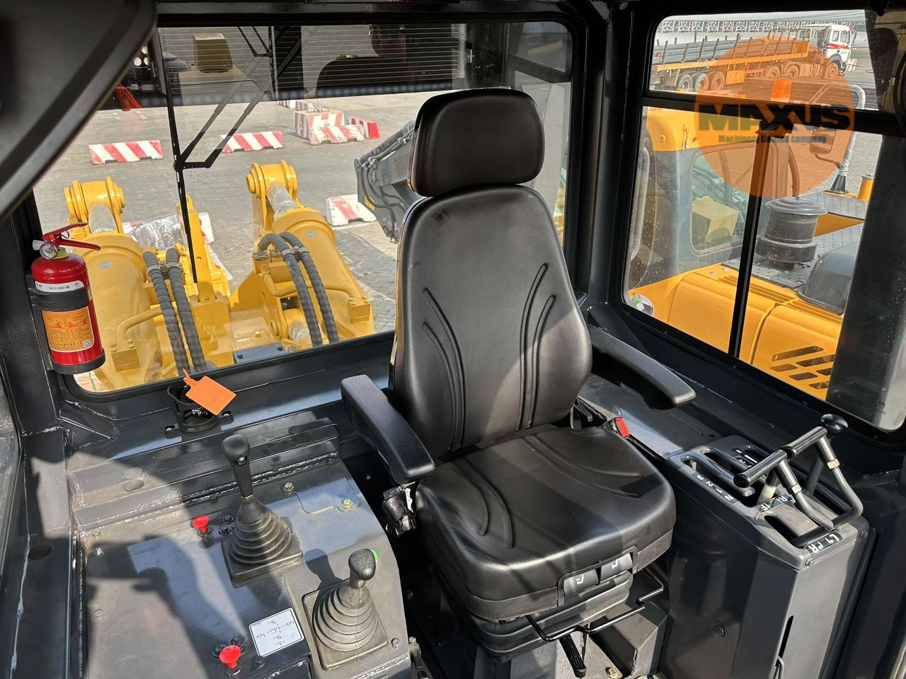 Maxus Maxus 350hp Cummins engine - Bulldozer: afbeelding 4 Maxus Maxus 350hp Cummins engine - Bulldozer: afbeelding 4