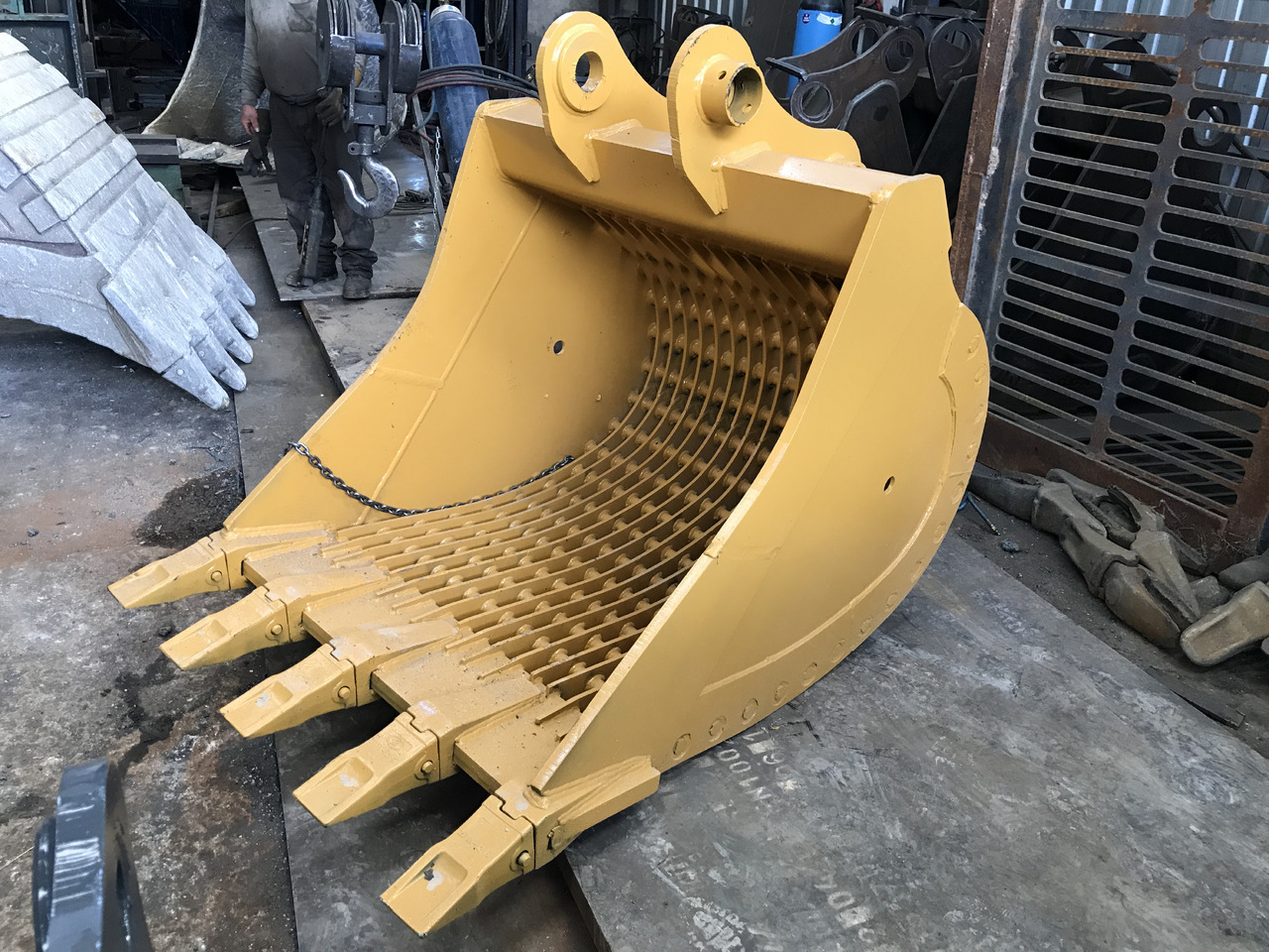 Doosan - Puinbak voor Gereedschap/ Toebehoor: afbeelding 1 Doosan - Puinbak voor Gereedschap/ Toebehoor: afbeelding 1