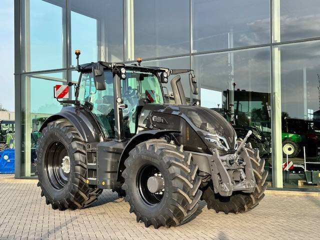 Valtra Q225 Alle opties! ook twintrac! - Tractor: afbeelding 2 Valtra Q225 Alle opties! ook twintrac! - Tractor: afbeelding 2