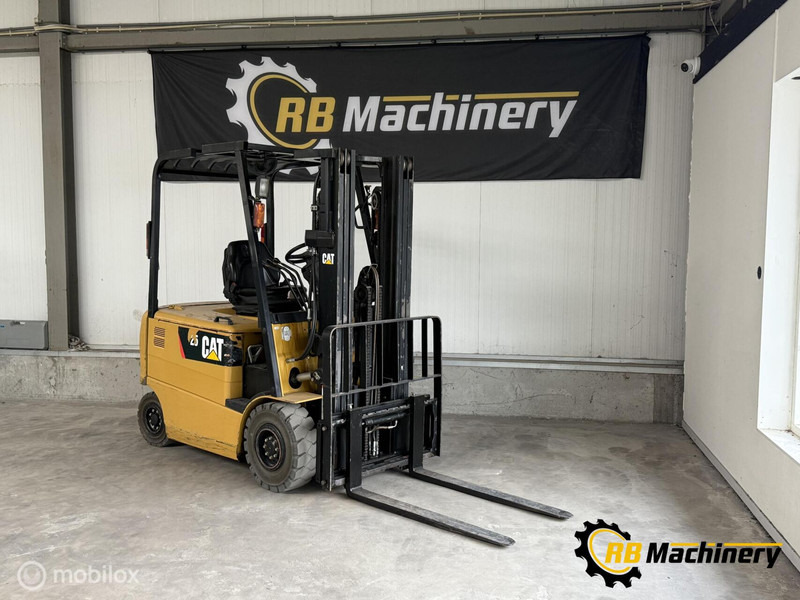 Caterpillar EP25K PAC - Heftruck: afbeelding 2 Caterpillar EP25K PAC - Heftruck: afbeelding 2