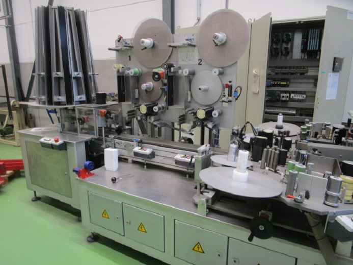 BECHER ETIKETTIERANLAGE SCHLEUTER GU 4S 6 - Verpakkingsmachine: afbeelding 4 BECHER ETIKETTIERANLAGE SCHLEUTER GU 4S 6 - Verpakkingsmachine: afbeelding 4