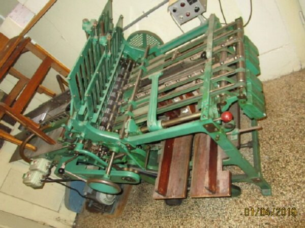 DUX 1295-69 - Vouwmachine: afbeelding 1 DUX 1295-69 - Vouwmachine: afbeelding 1