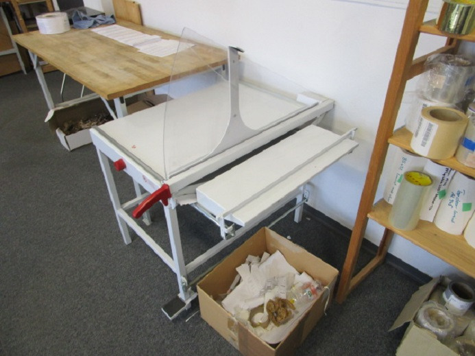 HEBELSCHNEIDER IDEAL 1080 - Papiersnijmachine: afbeelding 1 HEBELSCHNEIDER IDEAL 1080 - Papiersnijmachine: afbeelding 1
