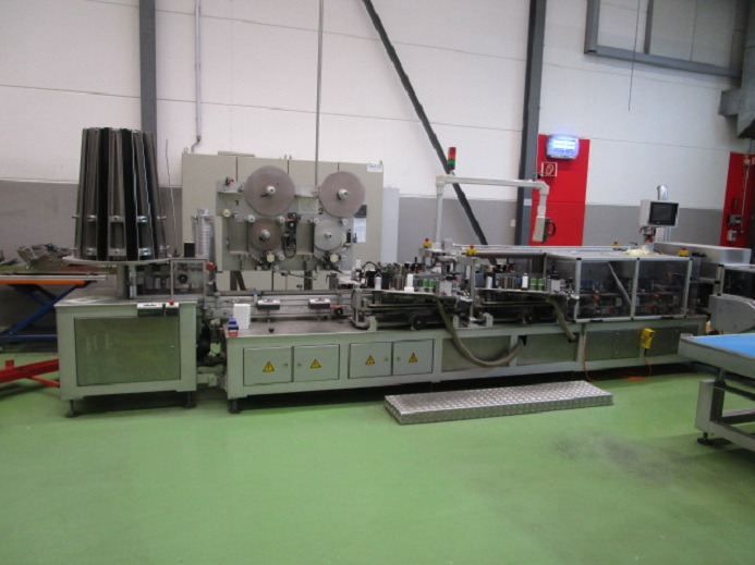 BECHER ETIKETTIERANLAGE SCHLEUTER GU 4S 6 - Industriële machine: afbeelding 2 BECHER ETIKETTIERANLAGE SCHLEUTER GU 4S 6 - Industriële machine: afbeelding 2