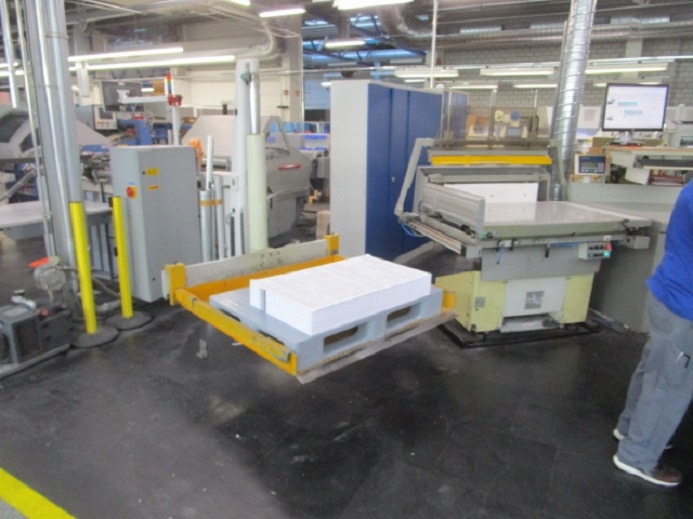 POLAR 137 ED-AT - Papiersnijmachine: afbeelding 3 POLAR 137 ED-AT - Papiersnijmachine: afbeelding 3