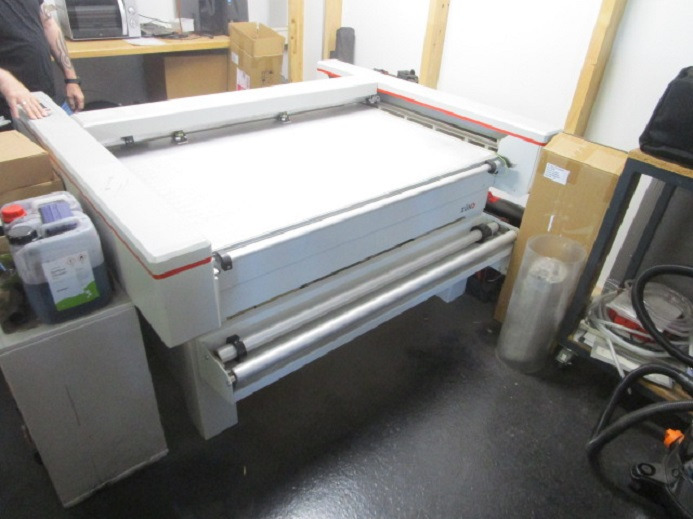 SCHNEIDEPLOTTER ZÜND P-1200 PLUS - Papiersnijmachine: afbeelding 2 SCHNEIDEPLOTTER ZÜND P-1200 PLUS - Papiersnijmachine: afbeelding 2