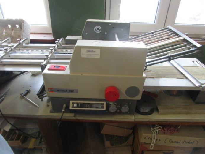 TISCH-FALZMASCHINE MB MULTIPLI 382 PBA - Vouwmachine: afbeelding 4 TISCH-FALZMASCHINE MB MULTIPLI 382 PBA - Vouwmachine: afbeelding 4