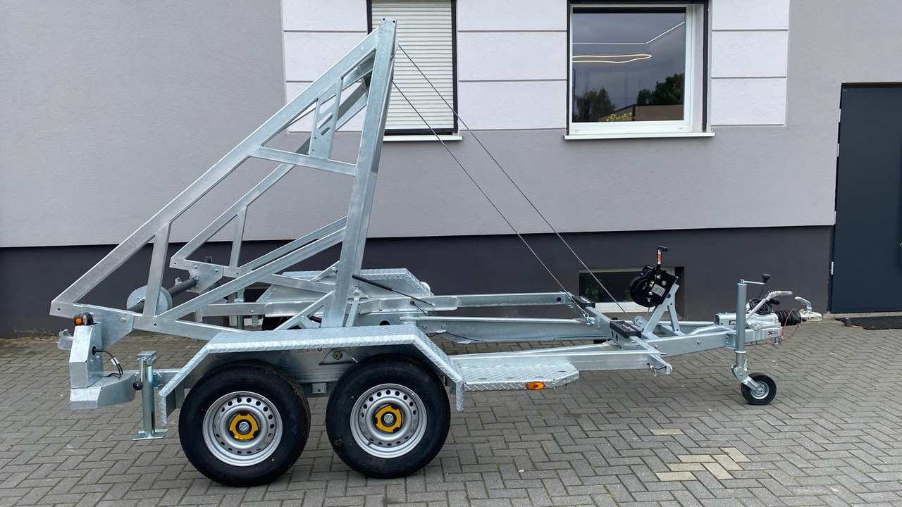 PRZYCZEPA WARK KABLOWA POD BĘBEN KABLOWY DMC 2700KG / WARK Cable Trailer for Cable Drum DMC 2700KG - Haspelwagen: afbeelding 4 PRZYCZEPA WARK KABLOWA POD BĘBEN KABLOWY DMC 2700KG / WARK Cable Trailer for Cable Drum DMC 2700KG - Haspelwagen: afbeelding 4