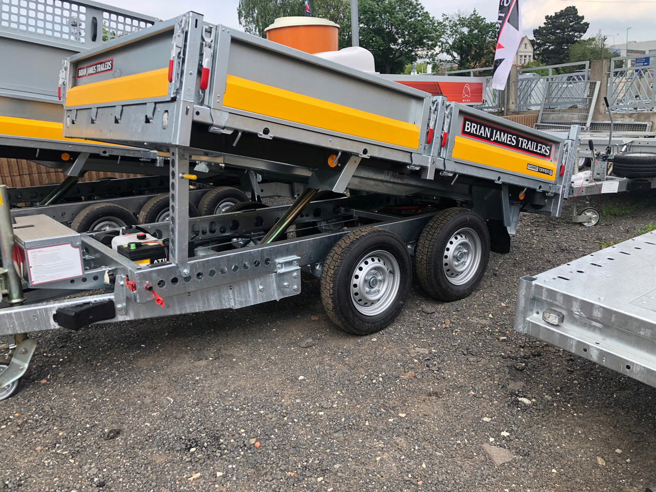 PRZYCZEPA WYWROTKA BJT CARGO TIPPER 3,6x2, 3,5T, 2 OS / BJT CARGO Tipper Trailer 3.6x2, 3.5T, 2 Axles - Kipper aanhangwagen: afbeelding 2 PRZYCZEPA WYWROTKA BJT CARGO TIPPER 3,6x2, 3,5T, 2 OS / BJT CARGO Tipper Trailer 3.6x2, 3.5T, 2 Axles - Kipper aanhangwagen: afbeelding 2