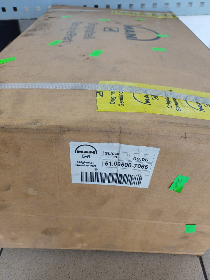 MAN OE - Waterpomp: afbeelding 4 MAN OE - Waterpomp: afbeelding 4