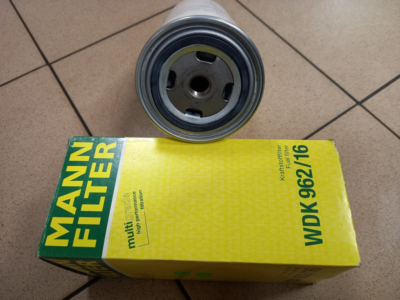 MANN-FILTER IVECO - Brandstoffilter: afbeelding 1 MANN-FILTER IVECO - Brandstoffilter: afbeelding 1