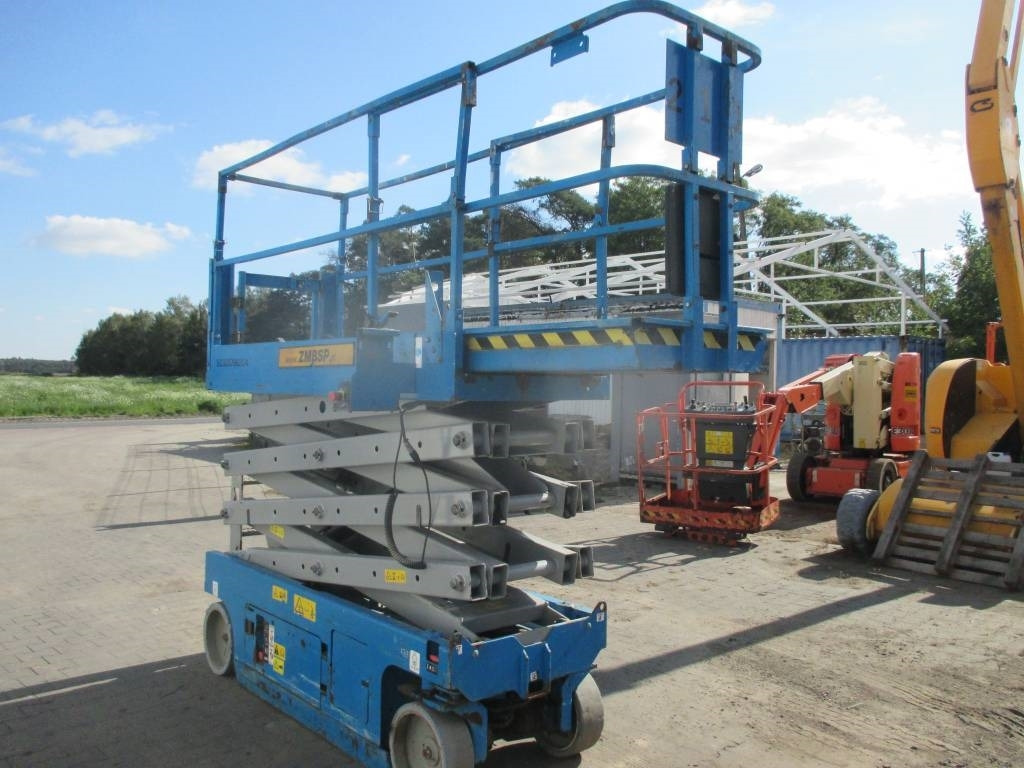 Genie GS 2632 - Schaarlift: afbeelding 4 Genie GS 2632 - Schaarlift: afbeelding 4