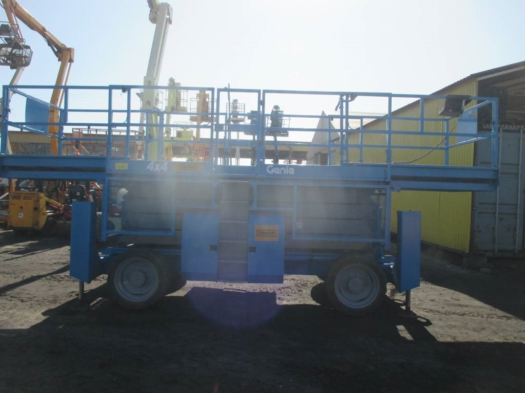 Genie GS 4390 RT - Schaarlift: afbeelding 5 Genie GS 4390 RT - Schaarlift: afbeelding 5