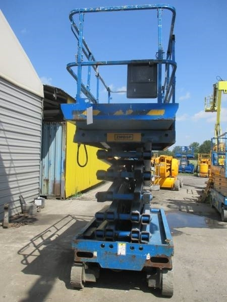 Haulotte Compact 14 - Schaarlift: afbeelding 3 Haulotte Compact 14 - Schaarlift: afbeelding 3