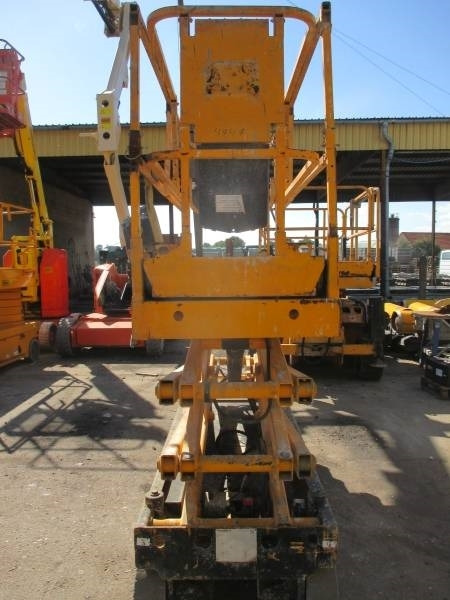 Haulotte Compact 8 - Schaarlift: afbeelding 2 Haulotte Compact 8 - Schaarlift: afbeelding 2