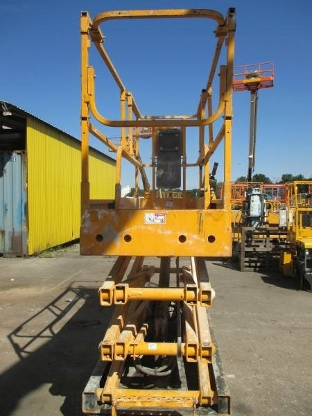 Haulotte Compact 8 - Schaarlift: afbeelding 3 Haulotte Compact 8 - Schaarlift: afbeelding 3
