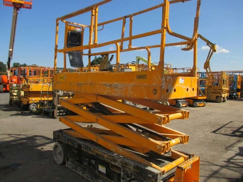 Haulotte Compact 8 - Schaarlift: afbeelding 4 Haulotte Compact 8 - Schaarlift: afbeelding 4