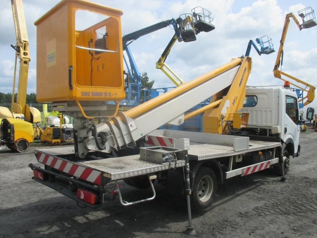 Multitel MT 202 DS - Vrachtwagen hoogwerker: afbeelding 2 Multitel MT 202 DS - Vrachtwagen hoogwerker: afbeelding 2