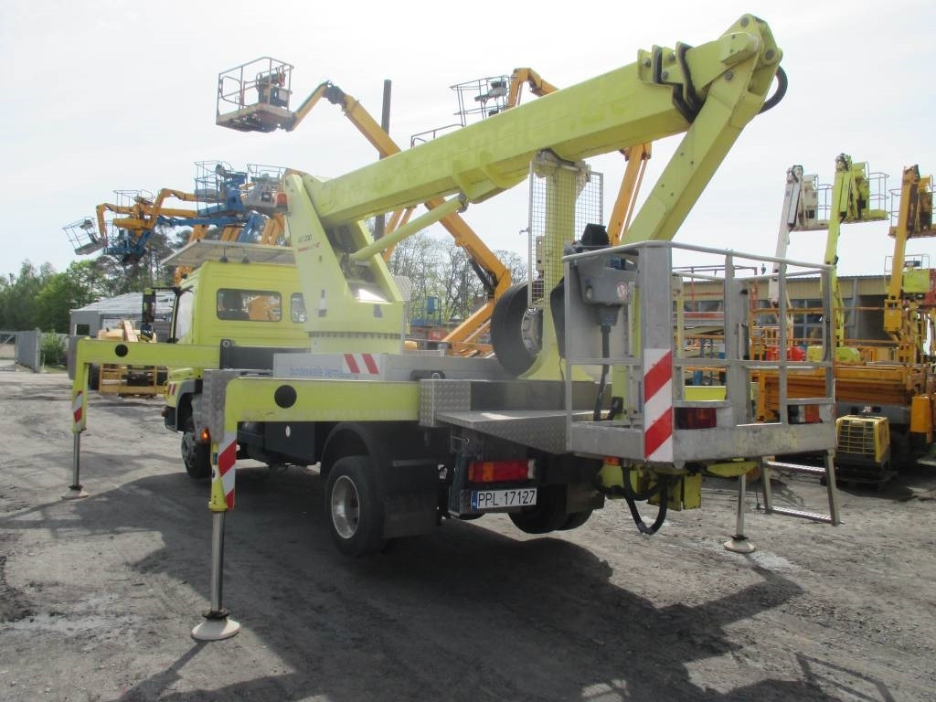 Wumag WT 230 - Vrachtwagen hoogwerker: afbeelding 5 Wumag WT 230 - Vrachtwagen hoogwerker: afbeelding 5