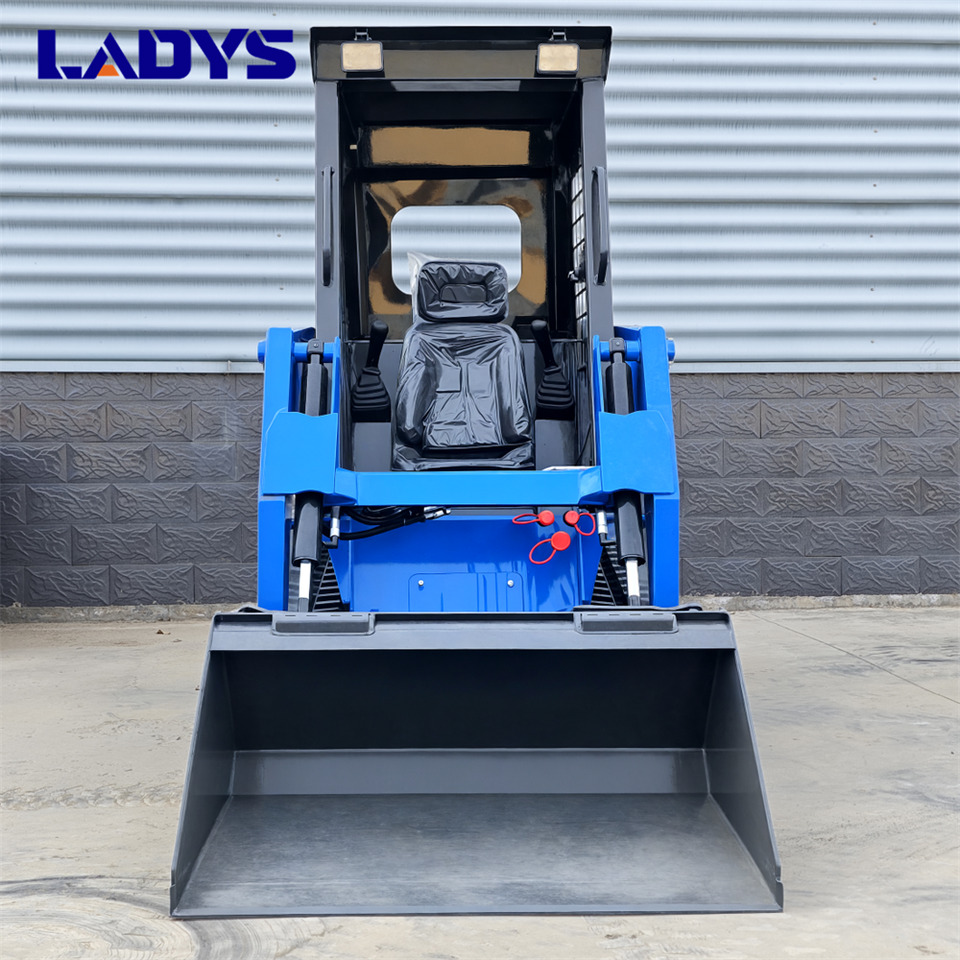LADYS LADYS LA670 Mini Small Skid Steer Loader Compact Track Diesel Mini Skid Steer Loader For Sale With Small Mini Skid Steer Attachments 4 In 1 Bucket - Schranklader: afbeelding 5 LADYS LADYS LA670 Mini Small Skid Steer Loader Compact Track Diesel Mini Skid Steer Loader For Sale With Small Mini Skid Steer Attachments 4 In 1 Bucket - Schranklader: afbeelding 5