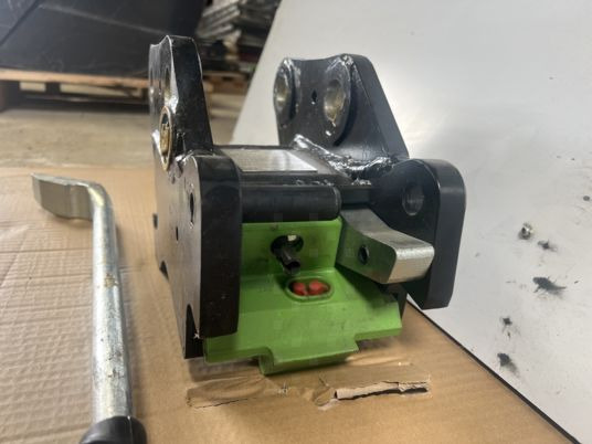 Attache rapide pour minipelle de 0.8T à 2T - Snelwissel: afbeelding 5 Attache rapide pour minipelle de 0.8T à 2T - Snelwissel: afbeelding 5