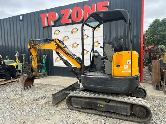 Bobcat E26 à 18 500 € HT - Minigraafmachine: afbeelding 2 Bobcat E26 à 18 500 € HT - Minigraafmachine: afbeelding 2