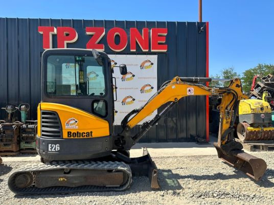 Bobcat E26 cabine a 21500 € HT - Minigraafmachine: afbeelding 1 Bobcat E26 cabine a 21500 € HT - Minigraafmachine: afbeelding 1