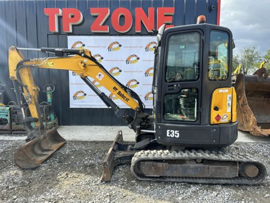 Bobcat E35 Cabine à 23900 € HT - Minigraafmachine: afbeelding 2 Bobcat E35 Cabine à 23900 € HT - Minigraafmachine: afbeelding 2