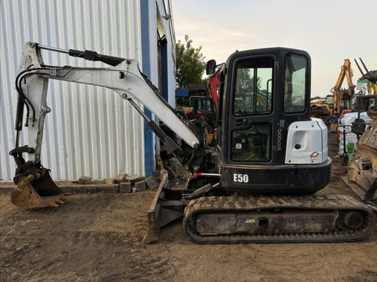 Bobcat E50 à 24900 € HT - Minigraafmachine: afbeelding 4 Bobcat E50 à 24900 € HT - Minigraafmachine: afbeelding 4