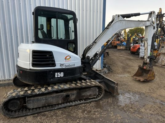 Bobcat E50 à 24900 € HT - Minigraafmachine: afbeelding 1 Bobcat E50 à 24900 € HT - Minigraafmachine: afbeelding 1