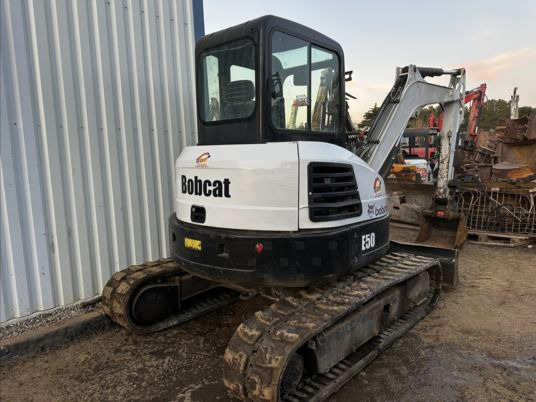 Bobcat E50 à 24900 € HT - Minigraafmachine: afbeelding 5 Bobcat E50 à 24900 € HT - Minigraafmachine: afbeelding 5