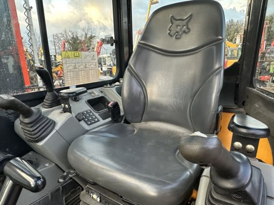 Bobcat E50 à 27 900 € HT - Minigraafmachine: afbeelding 3 Bobcat E50 à 27 900 € HT - Minigraafmachine: afbeelding 3