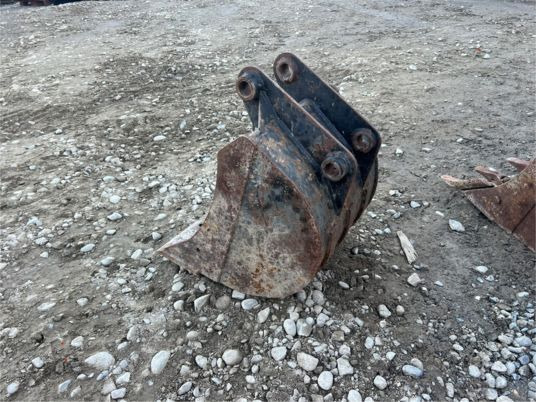 Godet de terrassement jcb - 550€ NET - Graafbak: afbeelding 4 Godet de terrassement jcb - 550€ NET - Graafbak: afbeelding 4