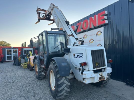 JCB 528-70 à 18 500 € HT - Verreiker: afbeelding 4 JCB 528-70 à 18 500 € HT - Verreiker: afbeelding 4
