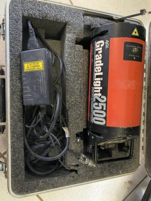 Laser AGL GRADELIGHT2500 - Bouwmaterieel: afbeelding 2 Laser AGL GRADELIGHT2500 - Bouwmaterieel: afbeelding 2