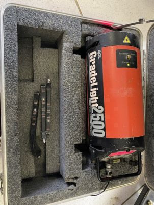 Laser AGL GRADELIGHT2500 - Bouwmaterieel: afbeelding 4 Laser AGL GRADELIGHT2500 - Bouwmaterieel: afbeelding 4