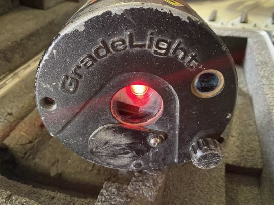 Laser AGL GRADELIGHT2500 - Bouwmaterieel: afbeelding 3 Laser AGL GRADELIGHT2500 - Bouwmaterieel: afbeelding 3