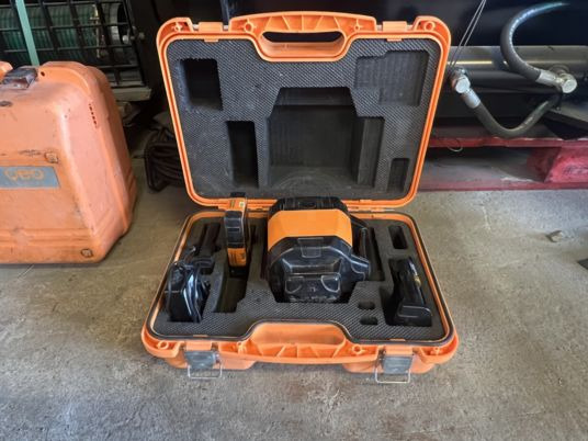 Niveau laser rotatif automatique horizontal GEO FENNEL - Bouwmaterieel: afbeelding 3 Niveau laser rotatif automatique horizontal GEO FENNEL - Bouwmaterieel: afbeelding 3