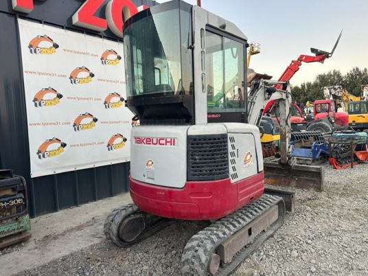 Takeuchi TB23R Cabine à 17 500 € HT - Minigraafmachine: afbeelding 3 Takeuchi TB23R Cabine à 17 500 € HT - Minigraafmachine: afbeelding 3