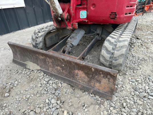 Takeuchi TB23R Cabine à 17 500 € HT - Minigraafmachine: afbeelding 5 Takeuchi TB23R Cabine à 17 500 € HT - Minigraafmachine: afbeelding 5