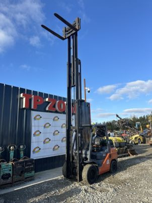 Toyota Tonero 35 à 19900 Euros HT - LPG heftruck: afbeelding 2 Toyota Tonero 35 à 19900 Euros HT - LPG heftruck: afbeelding 2