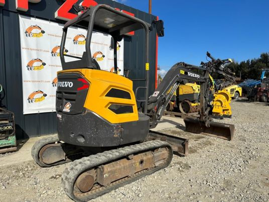 Volvo ECR25D à 23900 euros HT - Minigraafmachine: afbeelding 3 Volvo ECR25D à 23900 euros HT - Minigraafmachine: afbeelding 3