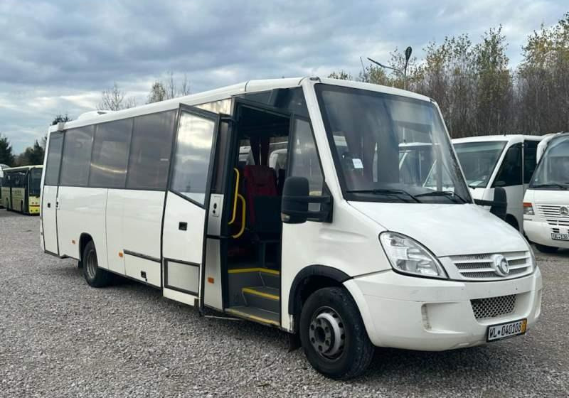 Iveco Daily Kutsenits 2011 Rossero, Prodig - Minibus, Personenvervoer: afbeelding 1 Iveco Daily Kutsenits 2011 Rossero, Prodig - Minibus, Personenvervoer: afbeelding 1