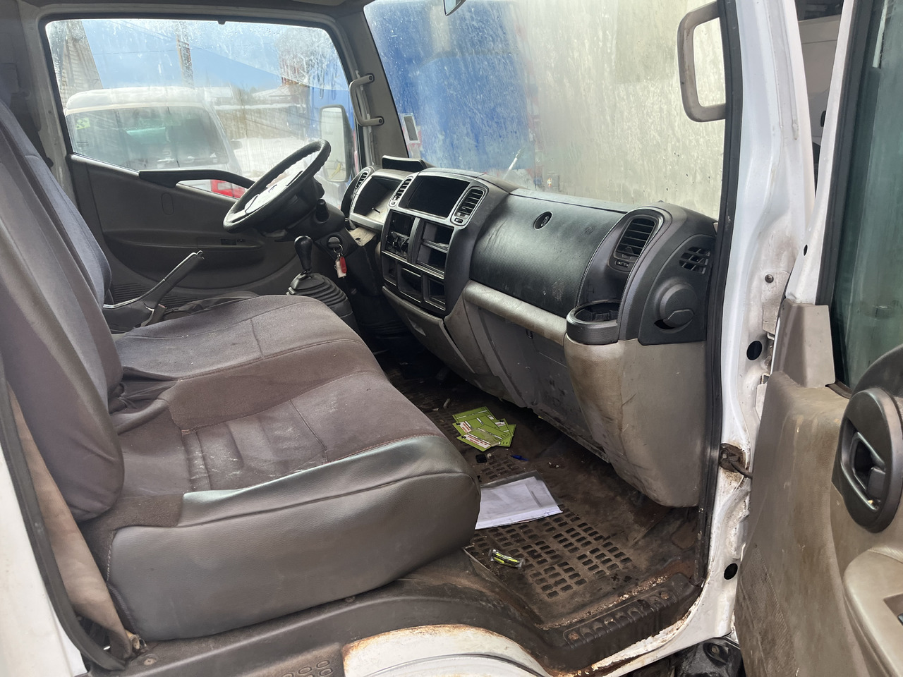 Renault Maxity 2l5 dci 130cv double cabine plateau - Bestelwagen open laadbak: afbeelding 4 Renault Maxity 2l5 dci 130cv double cabine plateau - Bestelwagen open laadbak: afbeelding 4